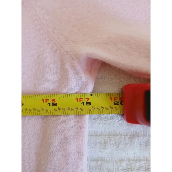 Gap Womens Ligth Sweater Size Large Pink Long Sleeve Round Neck - Picture 12 of 16